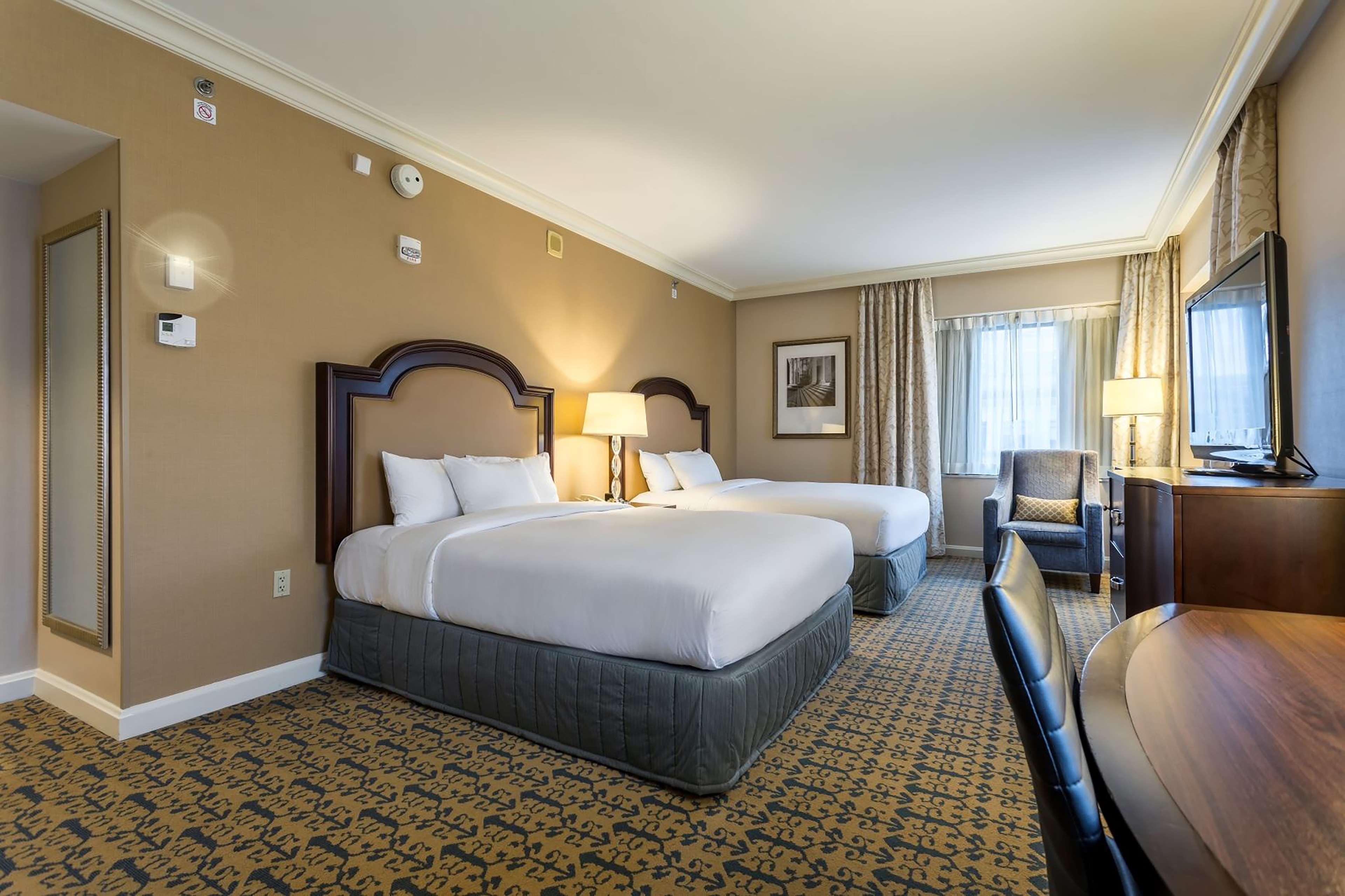 Capital Hilton Hotel Вашингтон Екстериор снимка