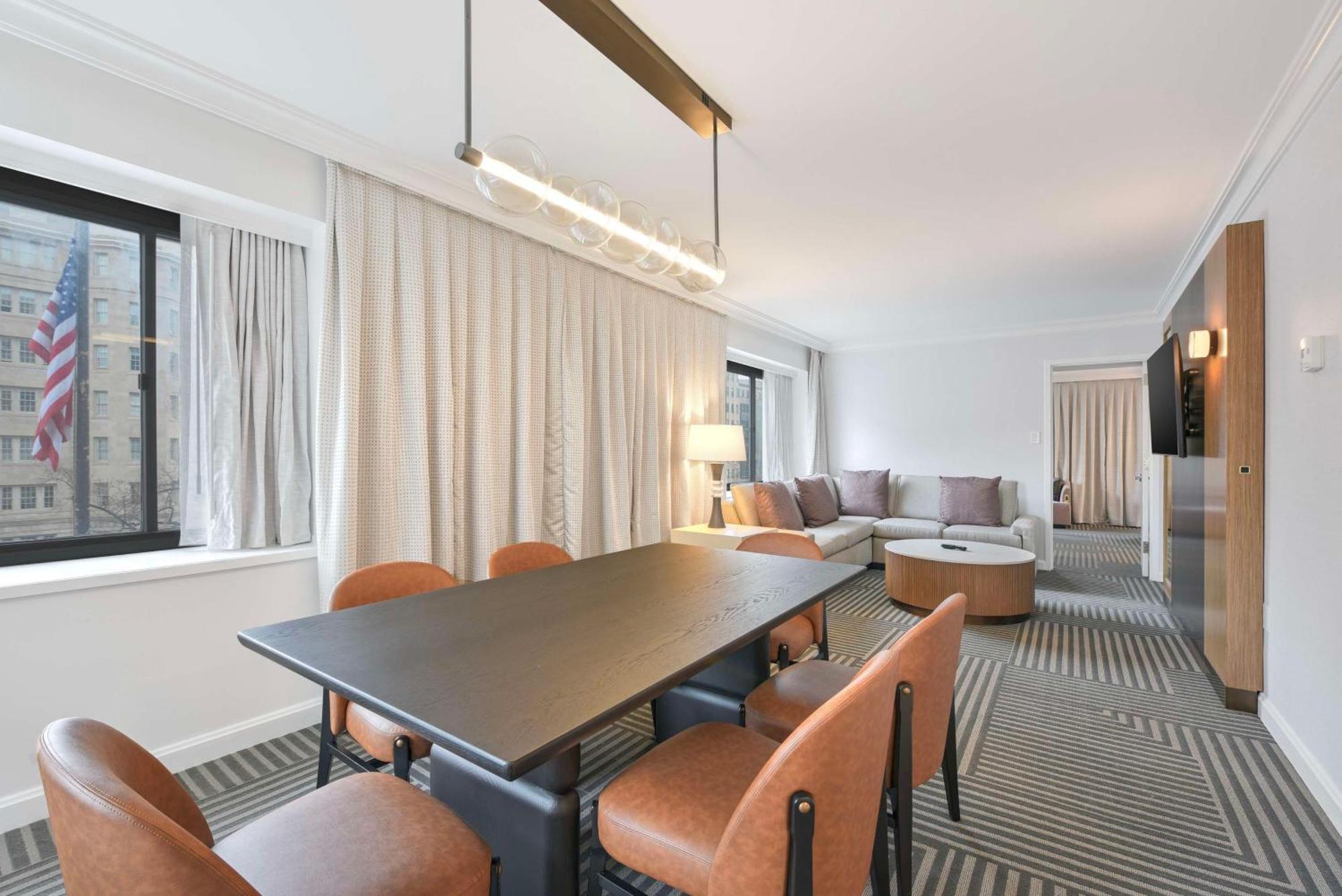 Capital Hilton Hotel Вашингтон Екстериор снимка