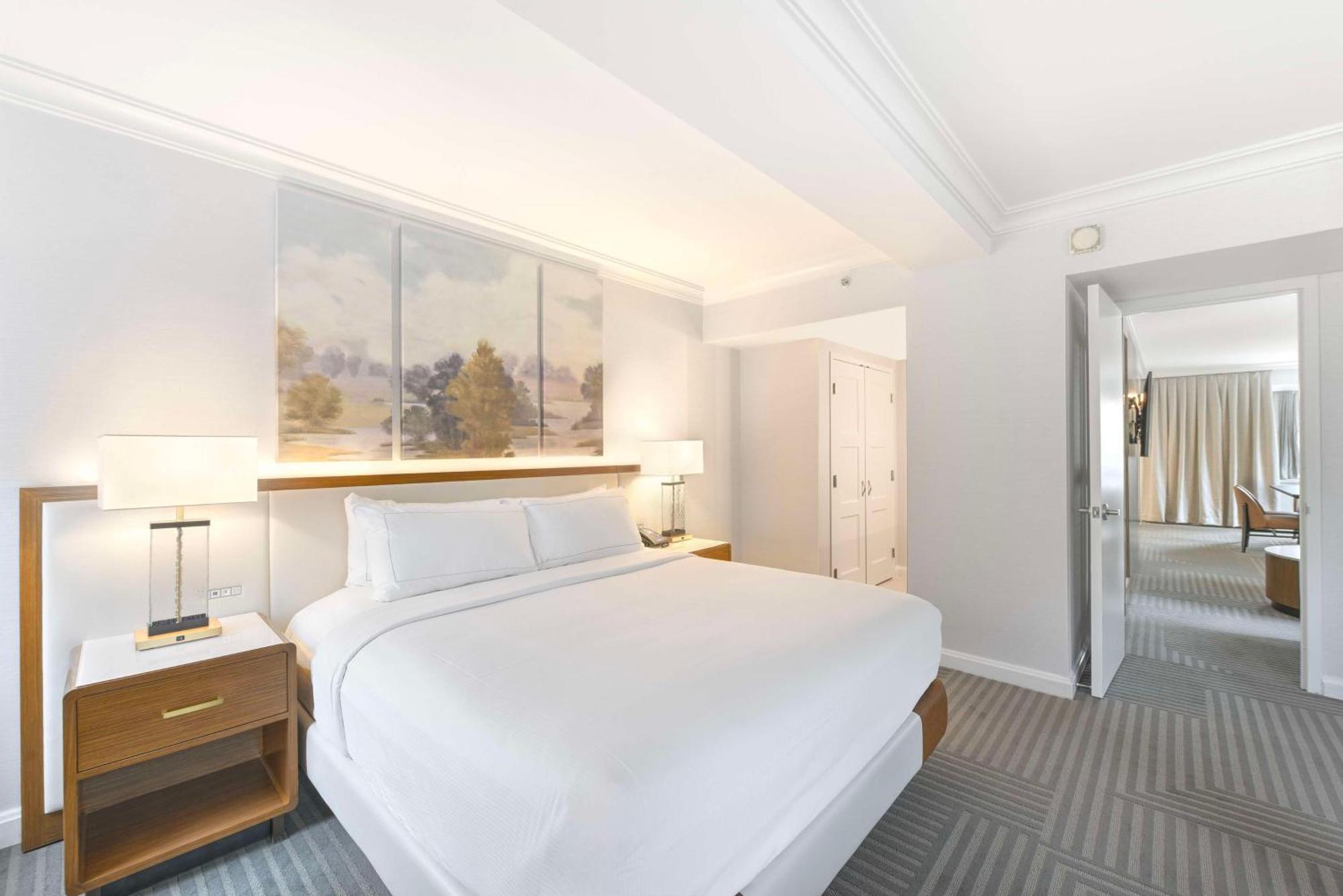 Capital Hilton Hotel Вашингтон Екстериор снимка
